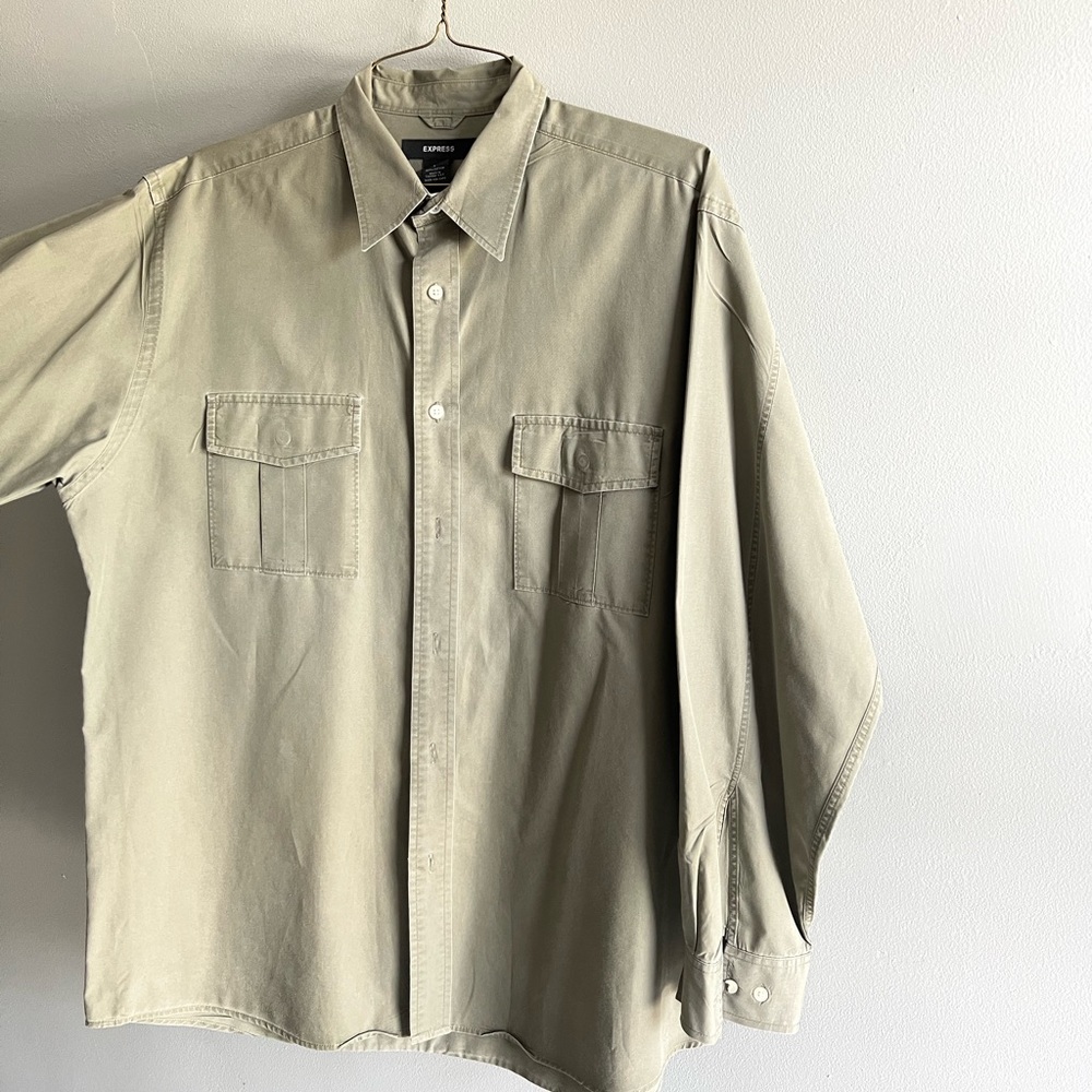 EXPRESS camo green long sleeve button down dress shirt